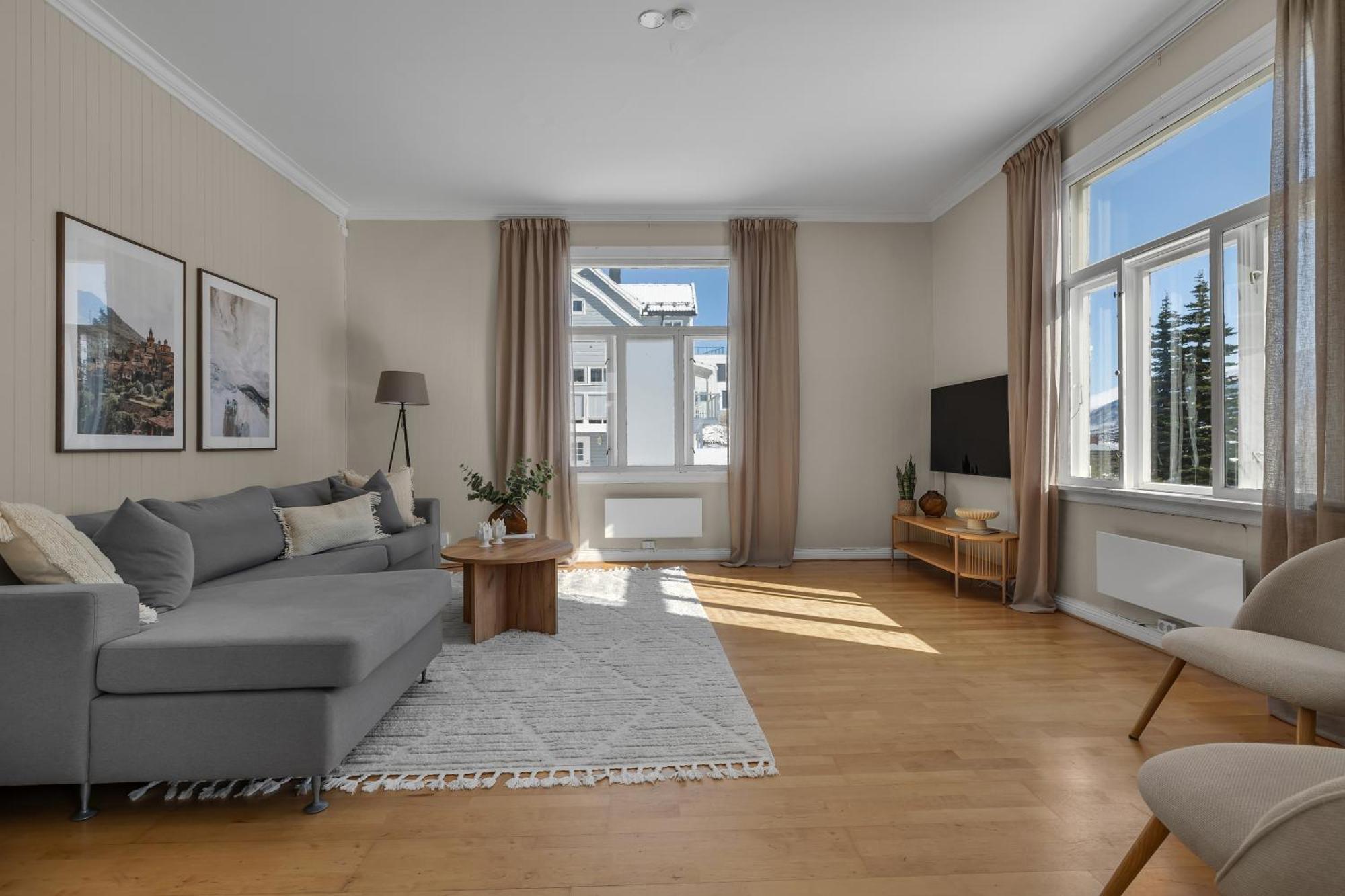 Amazing Tromso City Apartment With Free Parking And Lovely City Views! Luaran gambar